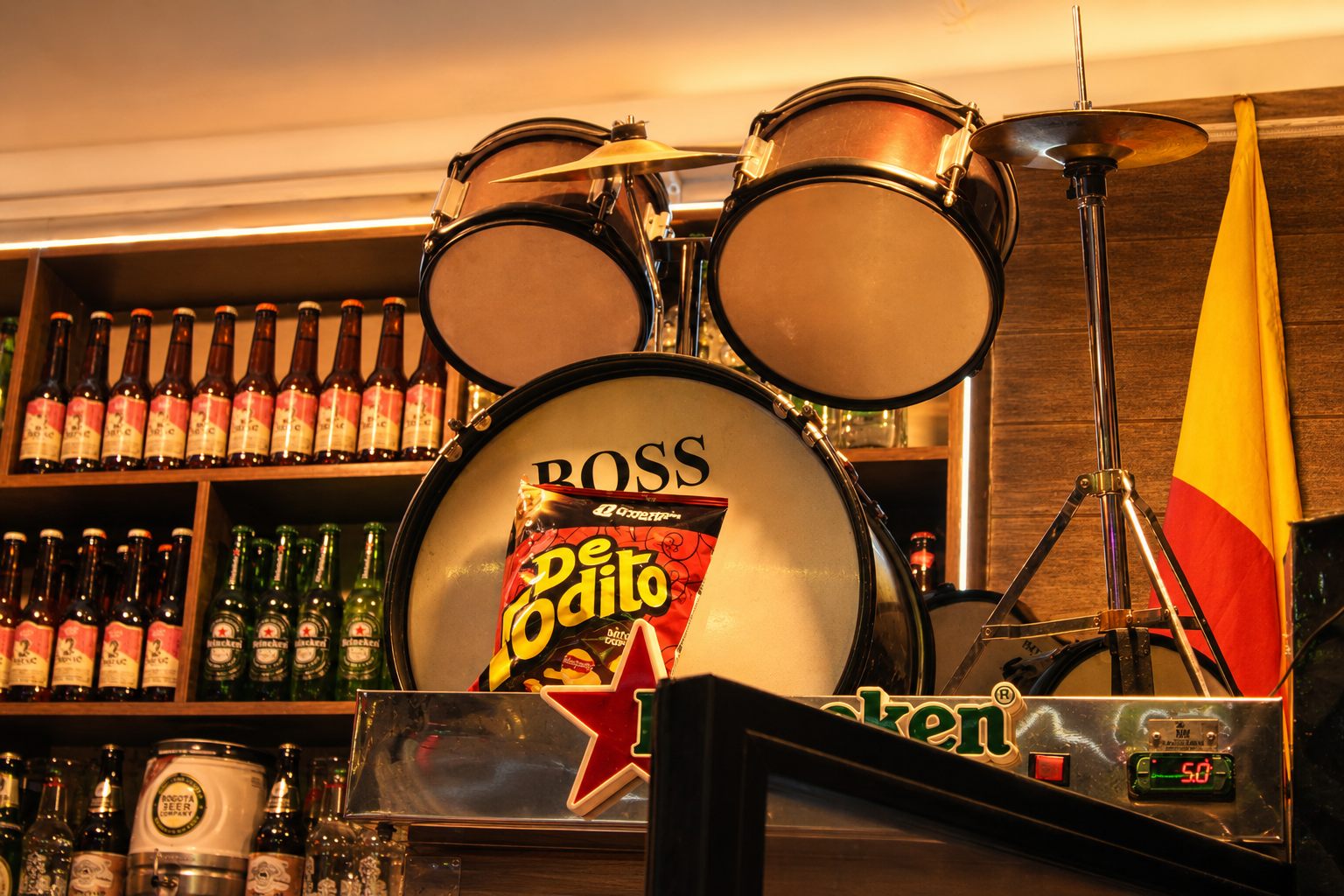Experiencia nocturna en Pictogramas Café Bar